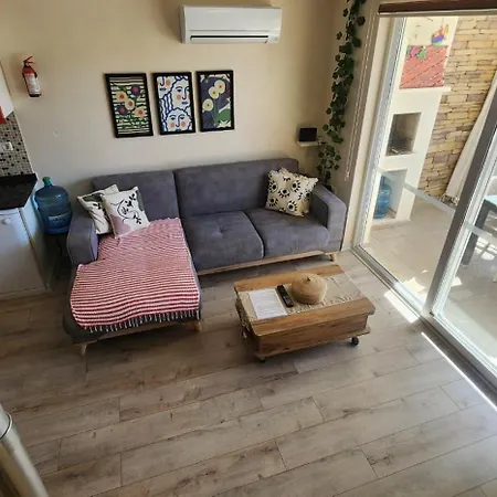 Ξενοδοχείο με διαμερίσματα Calish Duplex